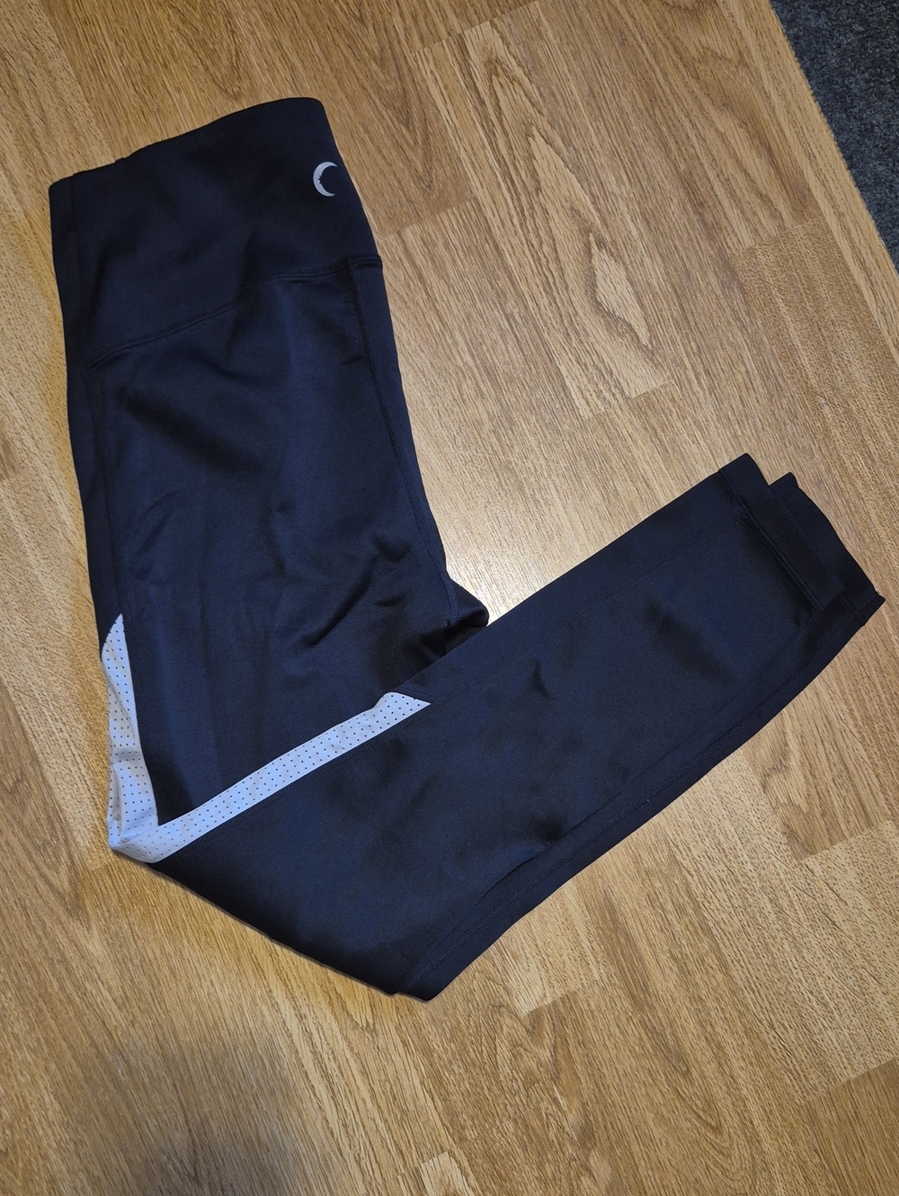 Zyia Black Active Leggings with Perforated Trim